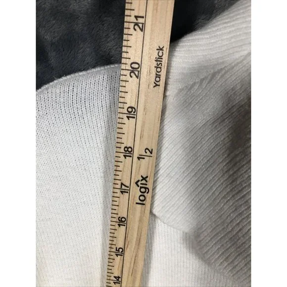 Warm And Cozy Lifestyle Sweater Woman's Adult Medium - Picture 13 of 15